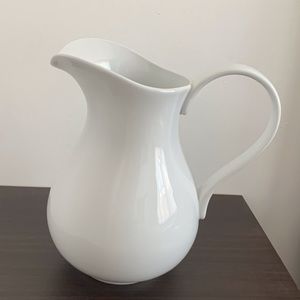 POTTERY BARN Great White Pitcher